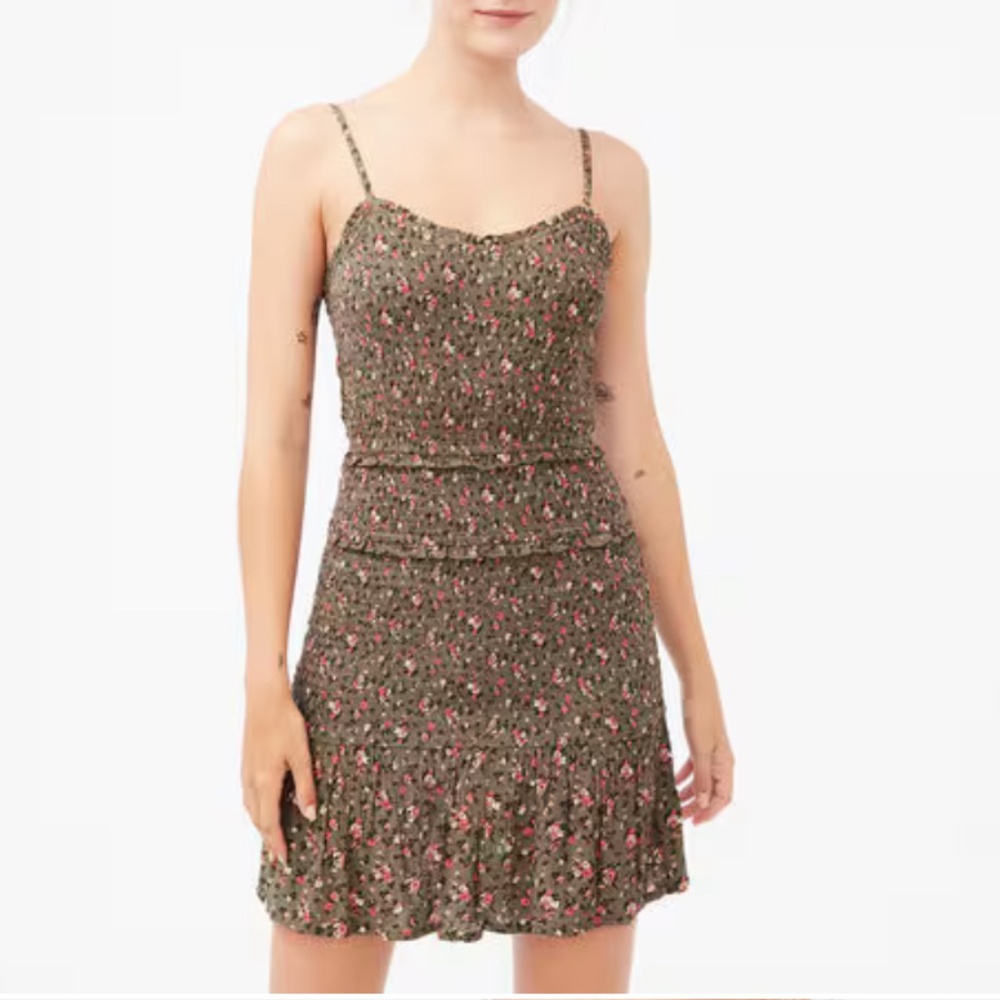 Aeropostale Floral V-Neck Smocked Ruffled Mini Dress Adjustable Straps